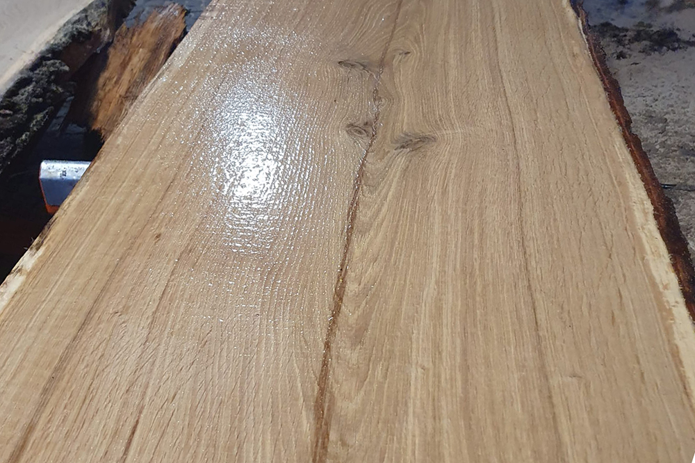 holzbrett bearbeitet